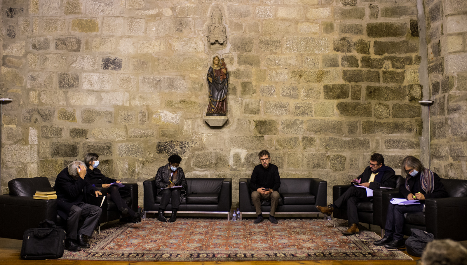 Thumbnail da galeria Mesa Redonda - O Direito Sobre Si Mesmo